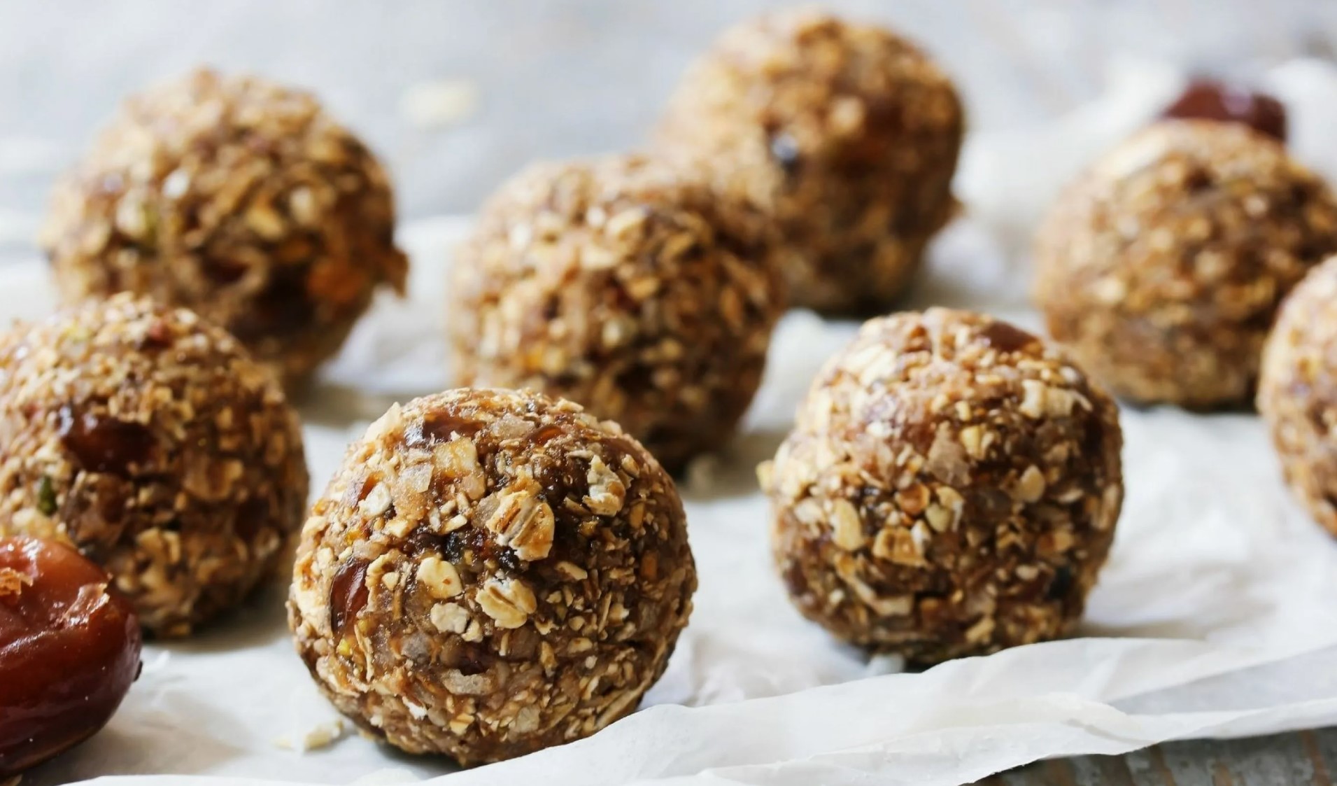 Рецепт «Ореховых конфет» с медом: пошаговое руководство.