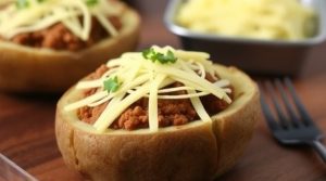 Фаршированные картофели с мясом и сыром: пошаговый рецепт.