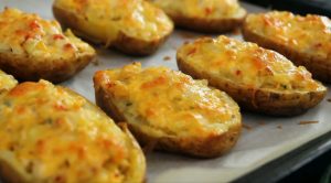 Фаршированные картофельные лодочки с мясом: пошаговое руководство.