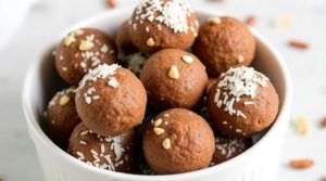 Как приготовить “Шарики из фиников” с орехами: пошаговая инструкция.