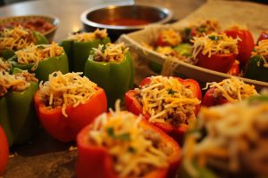 Фаршированные перцы мясом и рисом: пошаговое руководство.