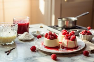 Пошаговый рецепт Панна-котты с малиновым соусом.