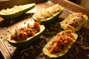 Фаршированные цуккини с овощами и сыром: пошаговый рецепт.
