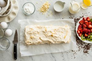 Пошаговый рецепт приготовления меренгового рулета
