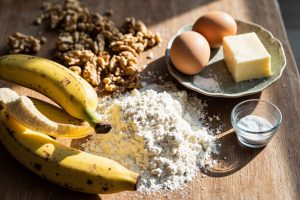 Кексы с банановой крошкой и грецкими орехами: пошаговый рецепт и советы по оформлению